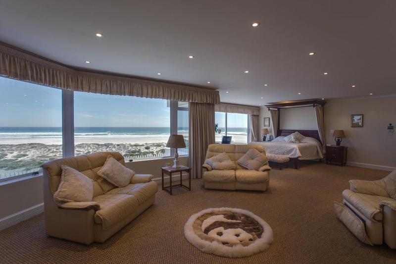 2 Bedroom Property for Sale in Van Riebeeckstrand Western Cape